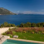 Villa Amber By The Sea